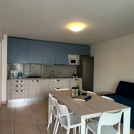 Coastal Flat With Spacious Balcony Apartment Lignano Sabbiadoro