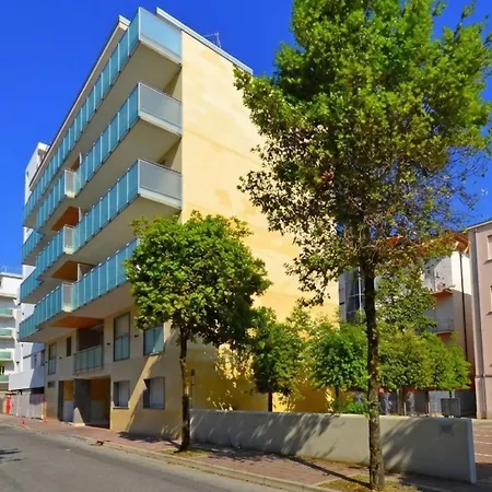 Coastal Flat With Spacious Balcony * Lignano Sabbiadoro