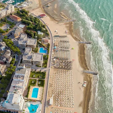Coastal Flat With Spacious Balcony * Lignano Sabbiadoro